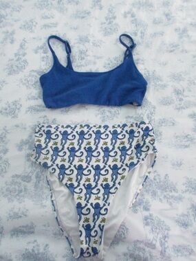 Roller Rabbit Blue Two-Piece Footie Set with Monkey Print